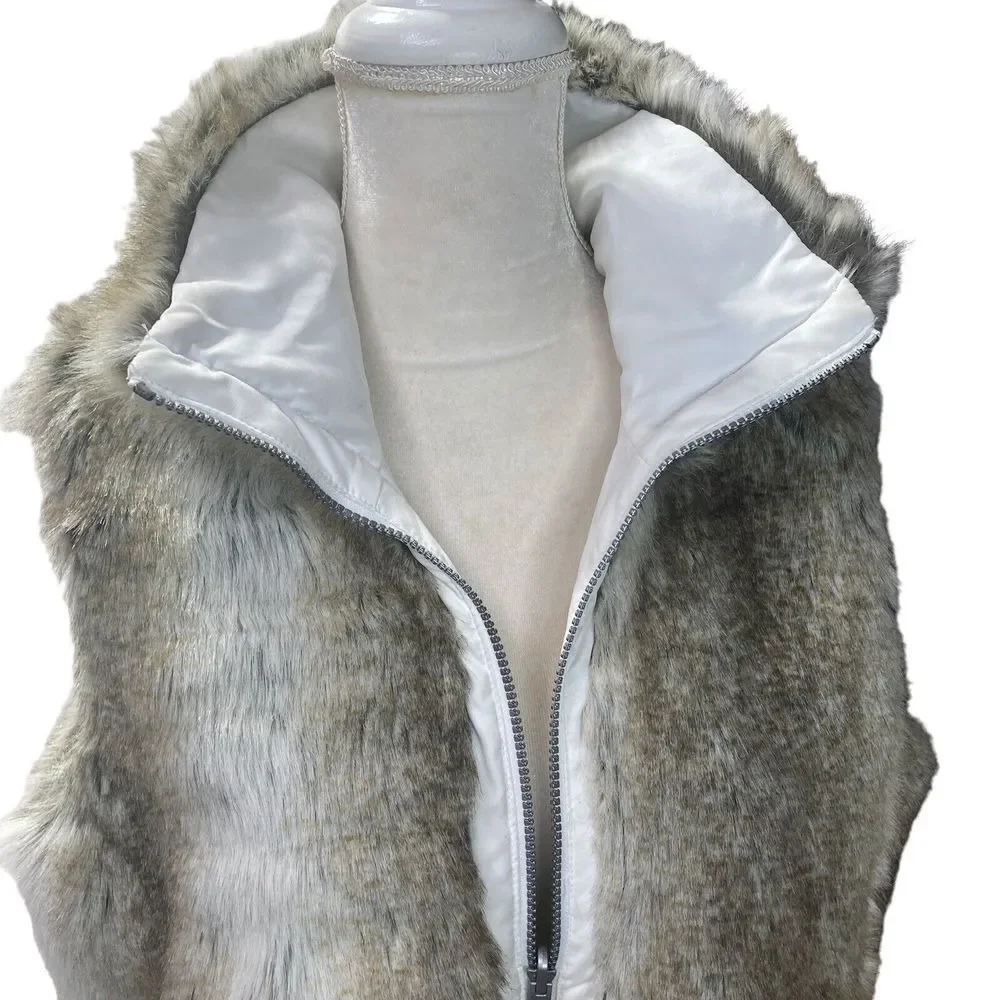 Weatherproof  Company Vest Womens‎ M Reversible Faux Fur & White Brown Animal